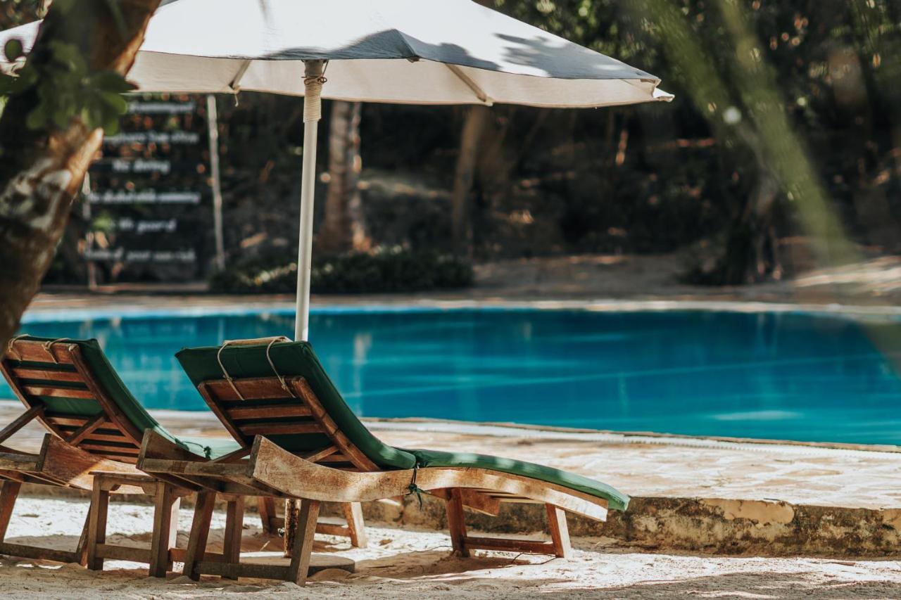 Hakuna Majiwe Beach Lodge Паже Екстериор снимка