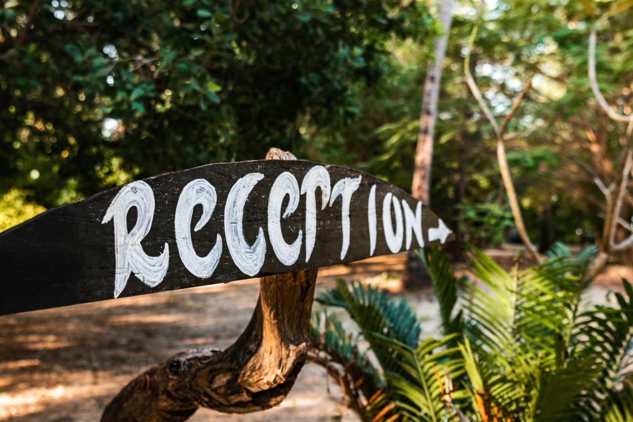 Hakuna Majiwe Beach Lodge Паже Екстериор снимка