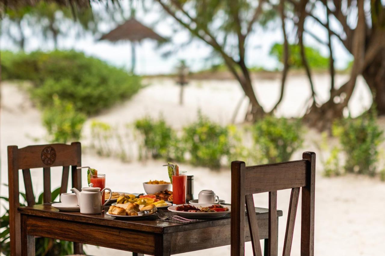 Hakuna Majiwe Beach Lodge Паже Екстериор снимка