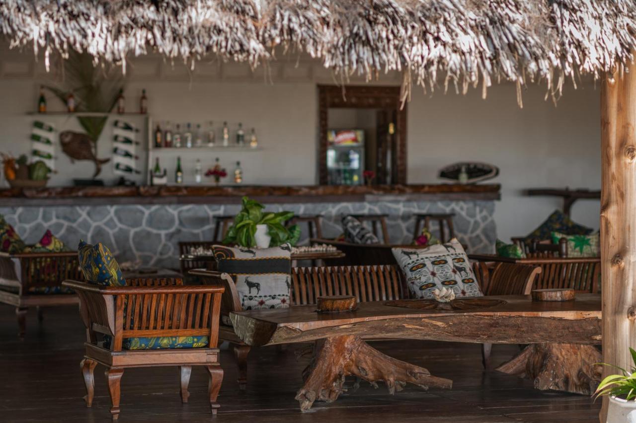 Hakuna Majiwe Beach Lodge Паже Екстериор снимка