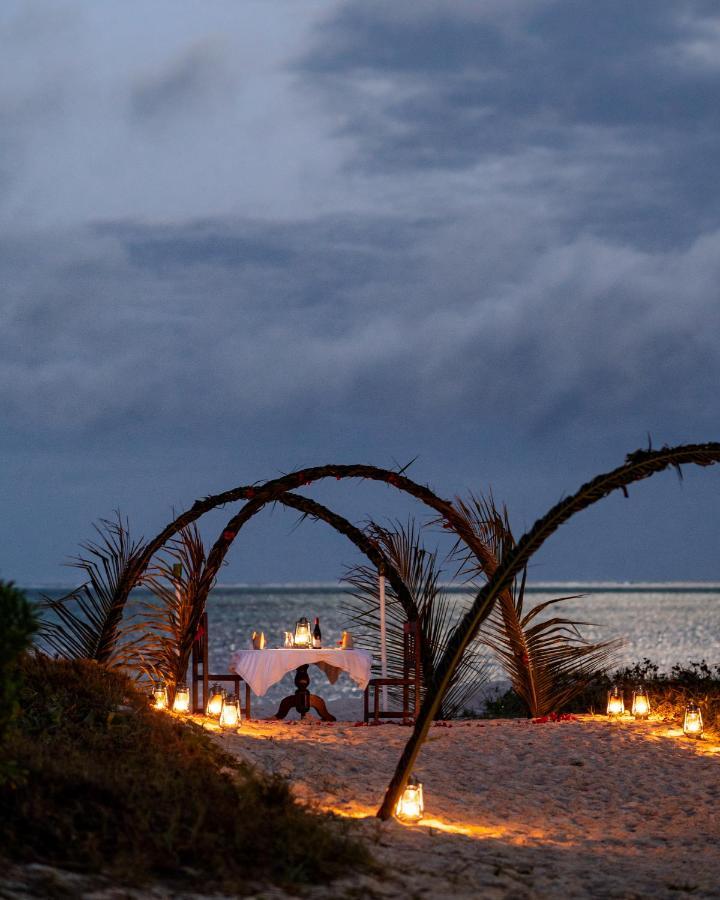 Hakuna Majiwe Beach Lodge Паже Екстериор снимка