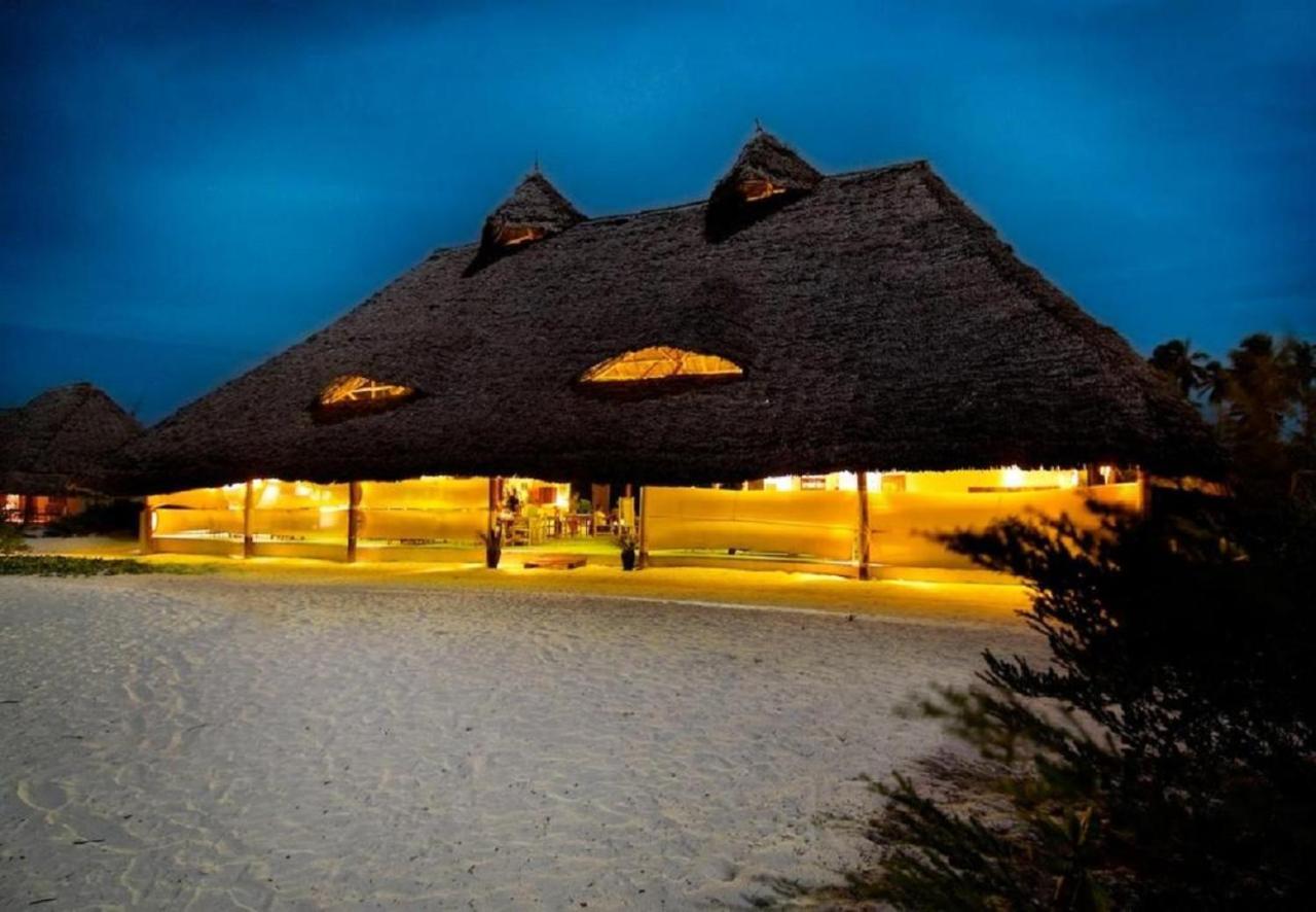 Hakuna Majiwe Beach Lodge Паже Екстериор снимка